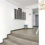 Apartment Downtown Tineretului Oasis --new Building-- 1min Metro Station ---self Check-in--- *