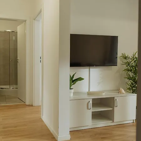 Downtown Tineretului Oasis --new Building-- 1min Metro Station ---self Check-in--- * Бухарест