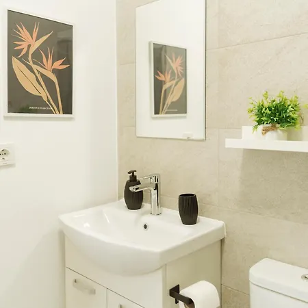 شقة Downtown Tineretului Oasis --new Building-- 1min Metro Station ---self Check-in--- بوخارست