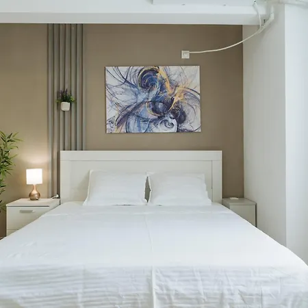 Downtown Tineretului Oasis --new Building-- 1min Metro Station ---self Check-in---