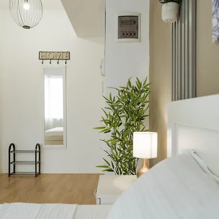 Downtown Tineretului Oasis --new Building-- 1min Metro Station ---self Check-in---