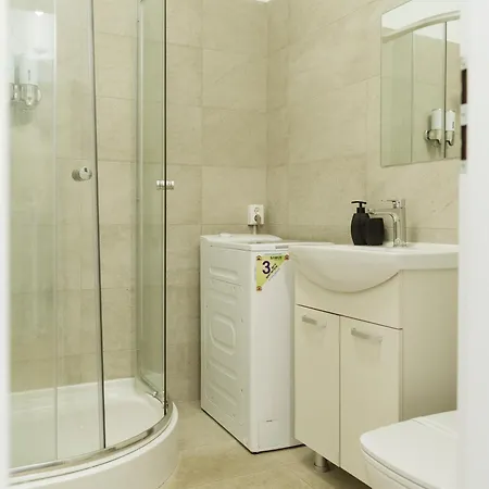 Downtown Tineretului Oasis --new Building-- 1min Metro Station ---self Check-in--- *