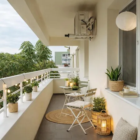 Downtown Tineretului Oasis --new Building-- 1min Metro Station ---self Check-in---