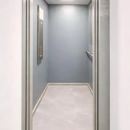 Downtown Tineretului Oasis --new Building-- 1min Metro Station ---self Check-in--- Апартаменти