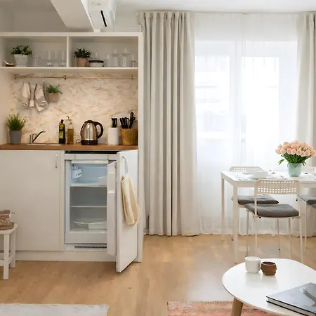 Downtown Tineretului Oasis --new Building-- 1min Metro Station ---self Check-in---