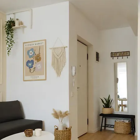 Downtown Tineretului Oasis --new Building-- 1min Metro Station ---self Check-in--- Apartamento *