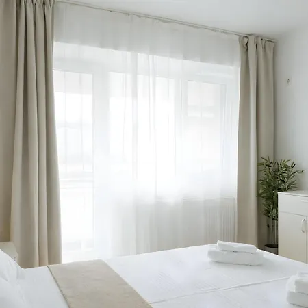 Downtown Tineretului Oasis --new Building-- 1min Metro Station ---self Check-in--- *