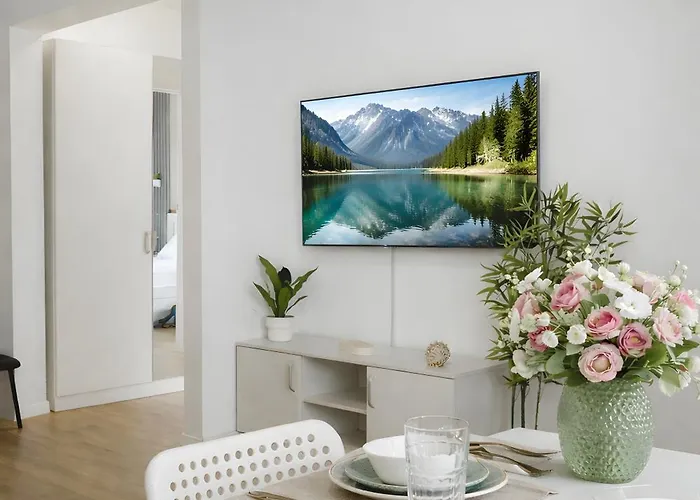 Downtown Tineretului Oasis --new Building-- 1min Metro Station ---self Check-in--- * Bucharest