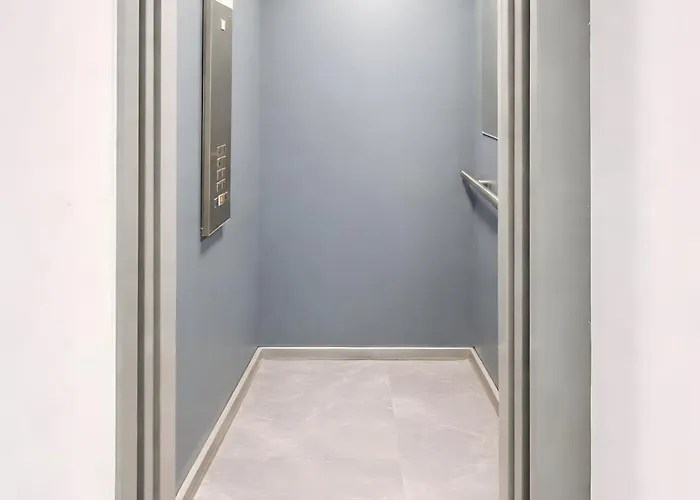 Downtown Tineretului Oasis --new Building-- 1min Metro Station ---self Check-in--- Apartment