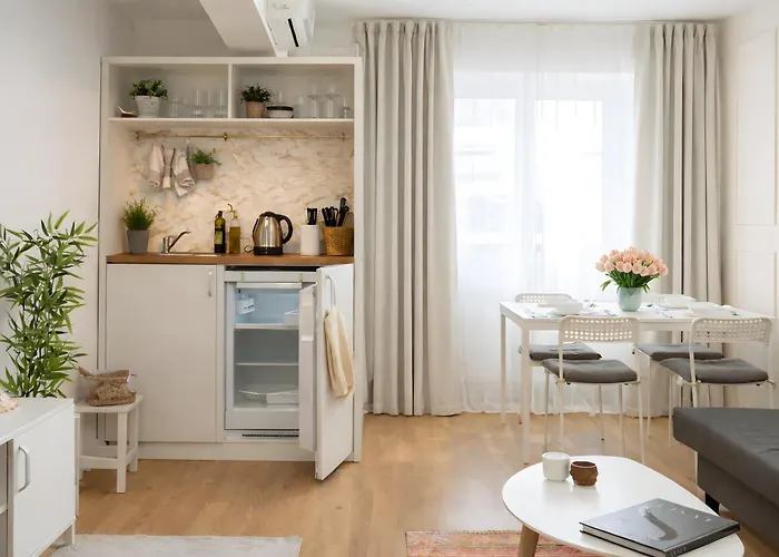 Downtown Tineretului Oasis --new Building-- 1min Metro Station ---self Check-in---