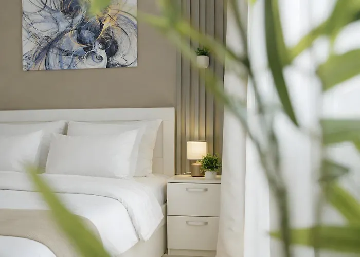 Apartment Downtown Tineretului Oasis --new Building-- 1min Metro Station ---self Check-in--- Bucharest