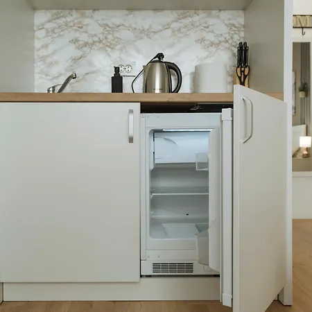 Downtown Tineretului Oasis --new Building-- 1min Metro Station ---self Check-in---