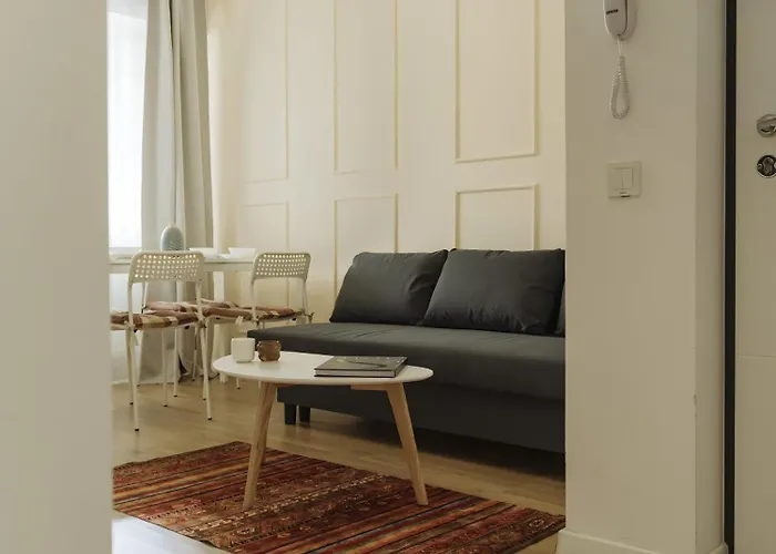 דירה Downtown Tineretului Oasis --new Building-- 1min Metro Station ---self Check-in---