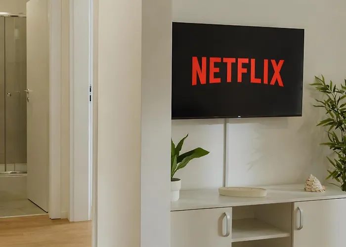 Downtown Tineretului Oasis --new Building-- 1min Metro Station ---self Check-in---