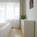 Downtown Tineretului Oasis --new Building-- 1min Metro Station ---self Check-in---